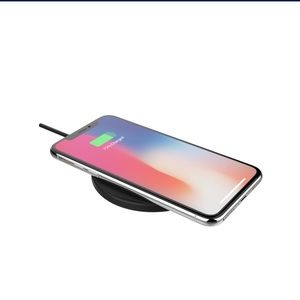 onn. 5W Wireless Charging Pad, Black,Brand new